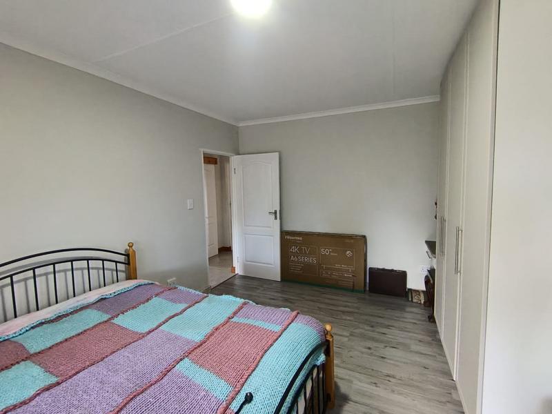 4 Bedroom Property for Sale in Albertinia Western Cape